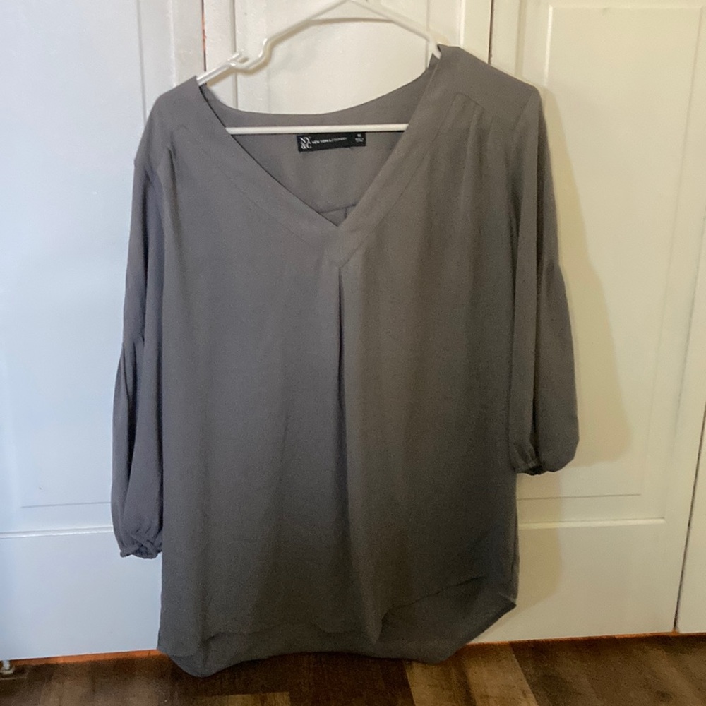 Grey top